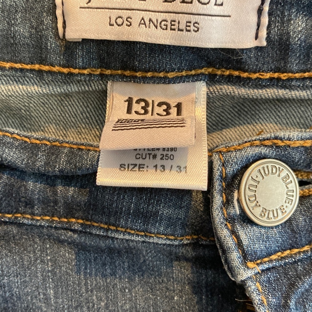 Judy Blue Deep Indigo Skinny Jeans - Picture 2 of 6